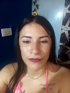 karinnahotdirty online show from April 22, 9:49 pm