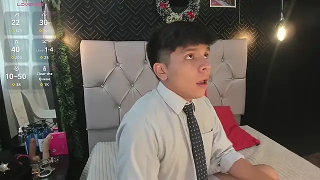 Thiago Kozak online show from December 15, 1:48 pm