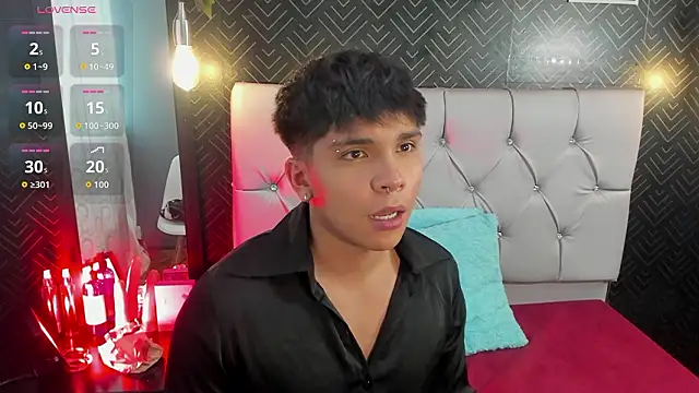 Thiago Kozak online show from March 10, 8:14 pm