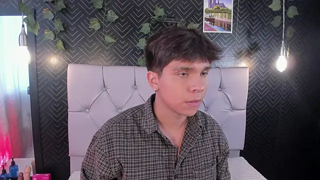 Thiago Kozak online show from April 22, 1:34 pm