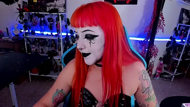 Snapshot of Makii_33 chatting on October 1, 11:22 pm Makii 33 online show from October 1, 11:22 pm