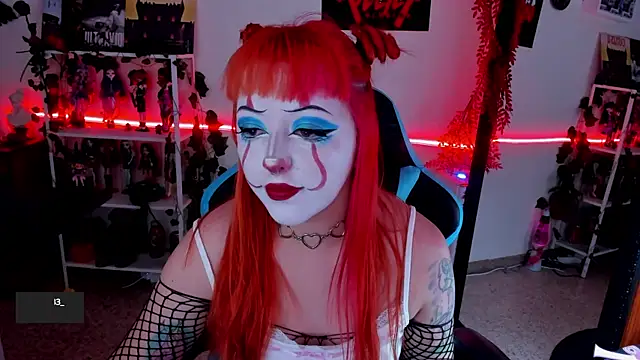 Snapshot of Makii_33 chatting on October 2, 6:48 pm Makii 33 online show from October 2, 6:48 pm