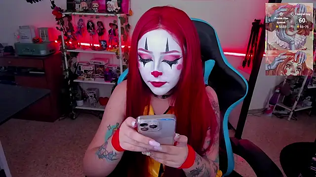 Snapshot of Makii_33 chatting on November 20, 12:44 am Makii 33 online show from November 20, 12:44 am