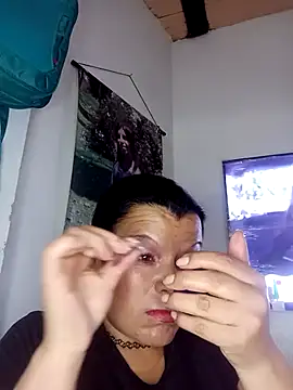 Hanna Kieran online show from October 12, 4:06 pm