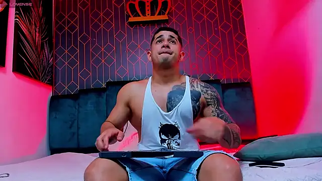 king falconer online show from September 23, 6:05 am