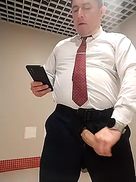 BigCristh79 online show from December 5, 3:59 am