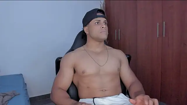 Evansdark1 online show from April 6, 10:44 pm