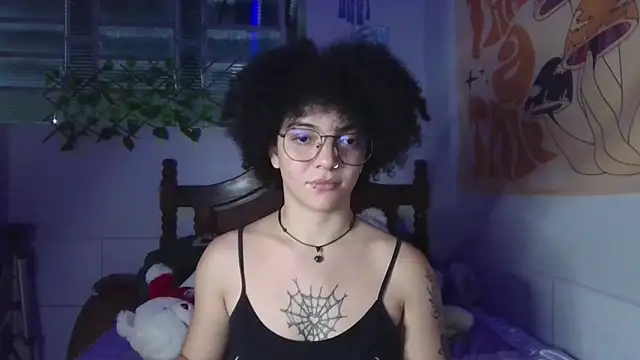 CamillyBlum online show from April 1, 1:17 am