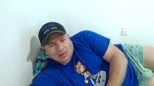 Snapshot of fuckynations chatting on August 1, 7:02 pm fuckynations online show from August 1, 7:02 pm