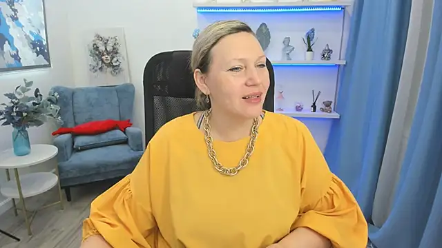 NinaStarle online show from April 8, 4:23 am