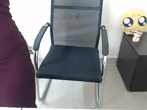 Snapshot of anika_bold chatting on September 10, 2:44 am anika bold online show from September 10, 2:44 am