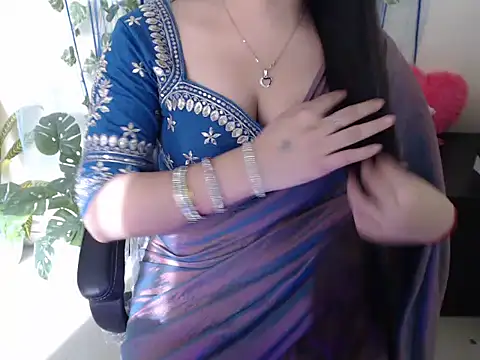 Snapshot of anika_bold chatting on October 16, 3:29 am anika bold online show from October 16, 3:29 am