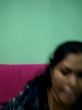 tamilaruvi online show from May 12, 3:42 pm