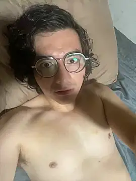Snapshot of long_nigth chatting on June 26, 10:47 pm long nigth online show from June 26, 10:47 pm
