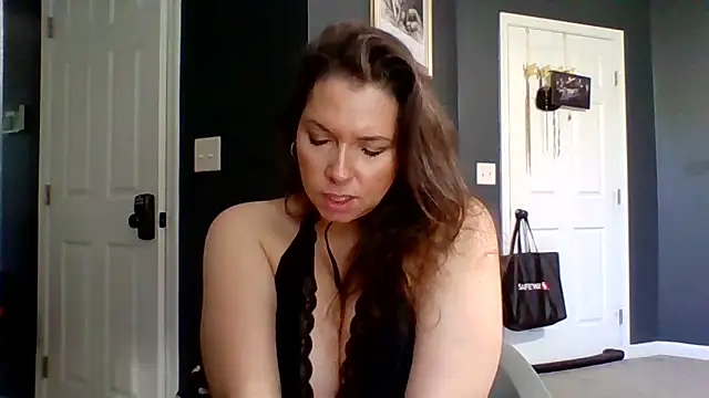 Snapshot of Melissamarcosx4 chatting on June 3, 2:33 pm Melissamarcosx4 online show from June 3, 2:33 pm