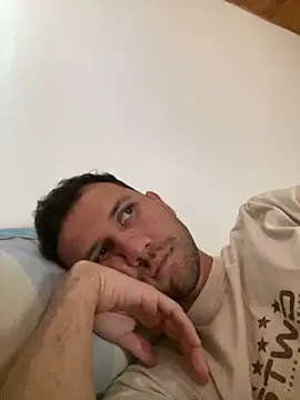 Michaell Spinelly online show from March 11, 8:26 pm