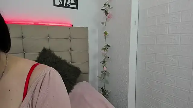 katherine blair online show from April 20, 12:08 pm