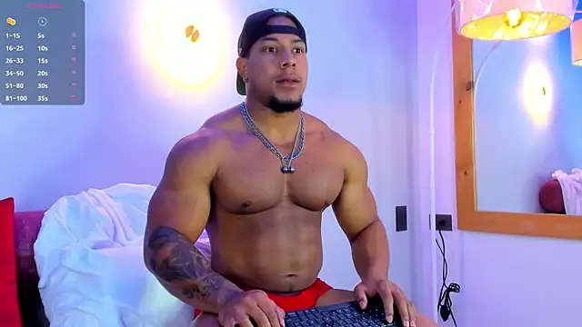 Travis lenox  online show from December 4, 2:04 pm