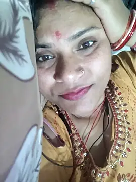 couple 71 online show from March 18, 8:39 am