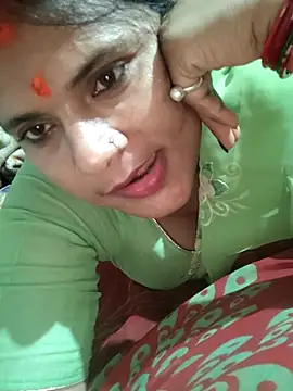 Snapshot of couple_71 chatting on April 30, 7:14 am couple 71 online show from April 30, 7:14 am