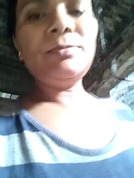 Snapshot of couple_71 chatting on May 16, 12:37 pm couple 71 online show from May 16, 12:37 pm
