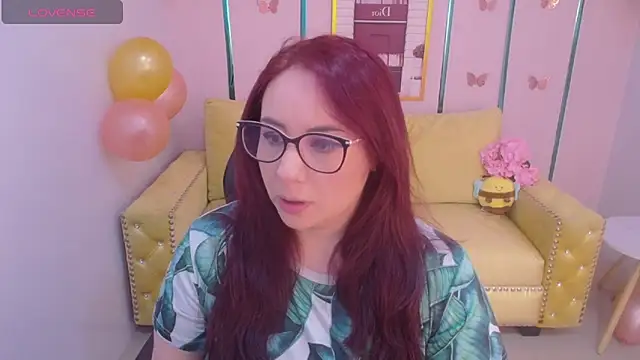 bellatrix ch online show from April 6, 1:12 pm