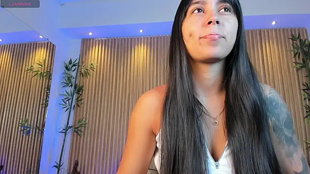 freyja sweet  online show from October 12, 11:31 am