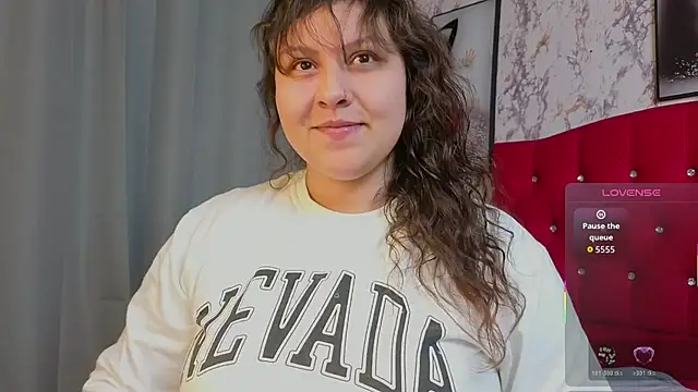 Snapshot of Larissa_Antonella chatting on November 10, 3:38 am Larissa Antonella online show from November 10, 3:38 am