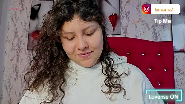 Snapshot of Larissa_Antonella chatting on November 29, 5:32 am Larissa Antonella online show from November 29, 5:32 am