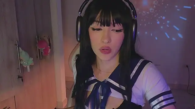 Moonlightt 21 online show from February 22, 9:57 pm