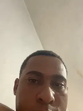 Snapshot of freedmar chatting on October 29, 12:51 pm freedmar online show from October 29, 12:51 pm