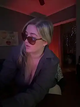 Granlady7 online show from April 19, 9:52 am