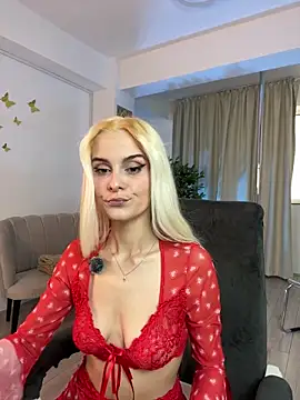 SelenaDaze online show from March 18, 6:05 am