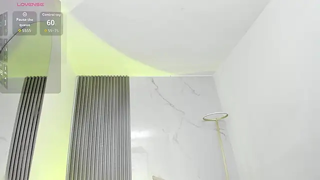 Snapshot of kiaratentation chatting on September 8, 7:35 pm kiaratentation online show from September 8, 7:35 pm