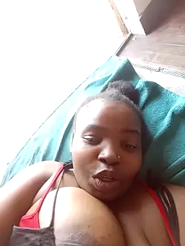 ShySexyBaddiexx online show from October 25, 11:40 am