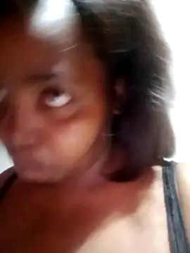 ShySexyBaddiexx online show from December 16, 8:14 pm