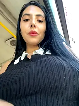 Snapshot of oh_nina chatting on September 25, 9:18 pm oh nina online show from September 25, 9:18 pm