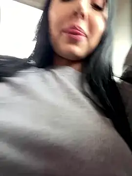 oh nina online show from January 10, 8:32 pm