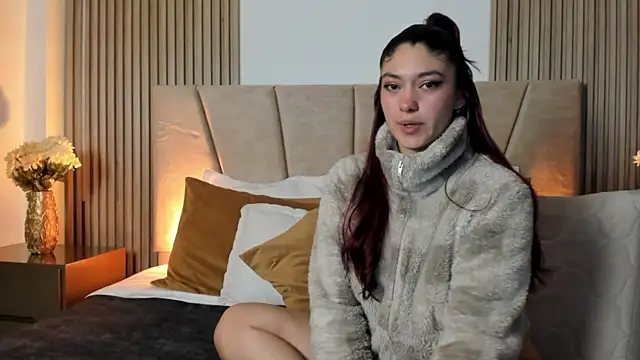 Victoria Beaumont online show from October 4, 12:14 pm