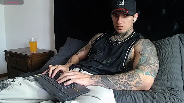 Shane Clay online show from January 8, 6:43 pm