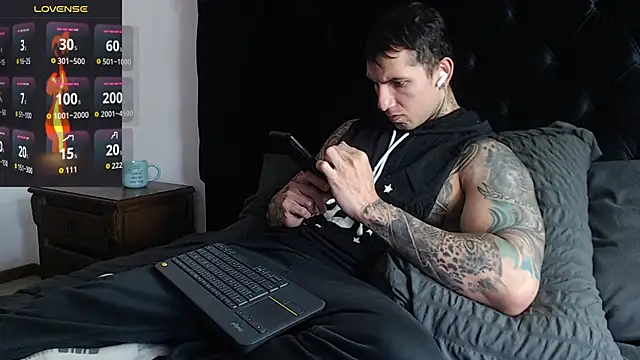 Shane Clay online show from January 13, 6:35 pm