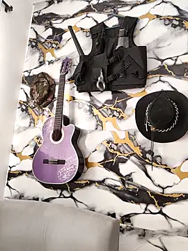 Snapshot of Hiroshi_Shen chatting on January 16, 1:26 pm Hiroshi Shen online show from January 16, 1:26 pm