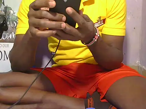 Snapshot of AfricanDickza chatting on September 17, 8:21 pm AfricanDickza online show from September 17, 8:21 pm