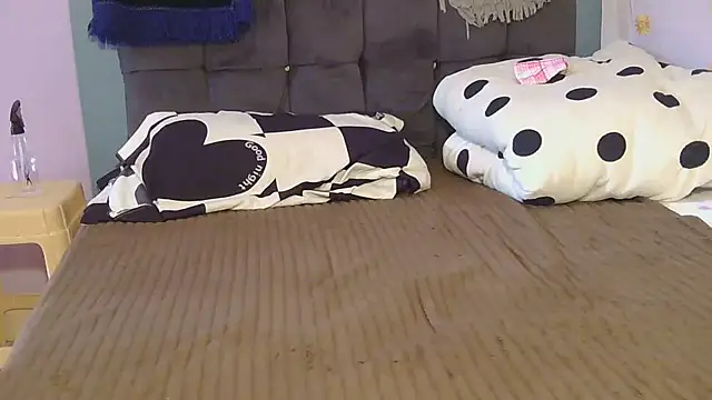 AfricanDickza online show from November 18, 7:35 am