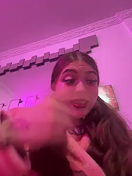 Cloee XD online show from April 28, 4:17 am