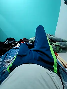 Snapshot of santa7869 chatting on October 16, 2:51 pm santa7869 online show from October 16, 2:51 pm