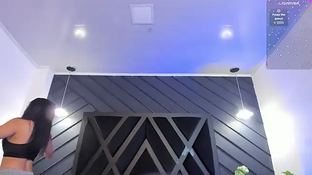 zoe martins  online show from September 30, 5:29 pm