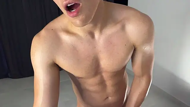 Maxx Lancaster online show from September 22, 8:00 pm