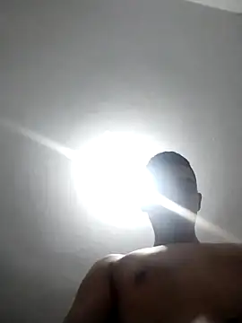 Snapshot of Sebas_0332 chatting on October 4, 12:52 am Sebas 0332 online show from October 4, 12:52 am