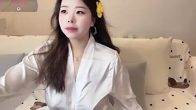 Snapshot of xiaotanbaby chatting on October 12, 4:39 pm xiaotanbaby online show from October 12, 4:39 pm